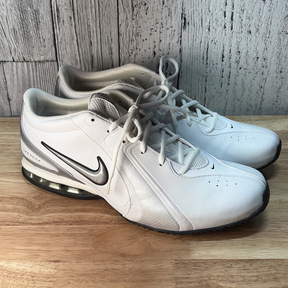 Nike Reax TR III SL Mens Size 15 White Metallic Shoes New With Box